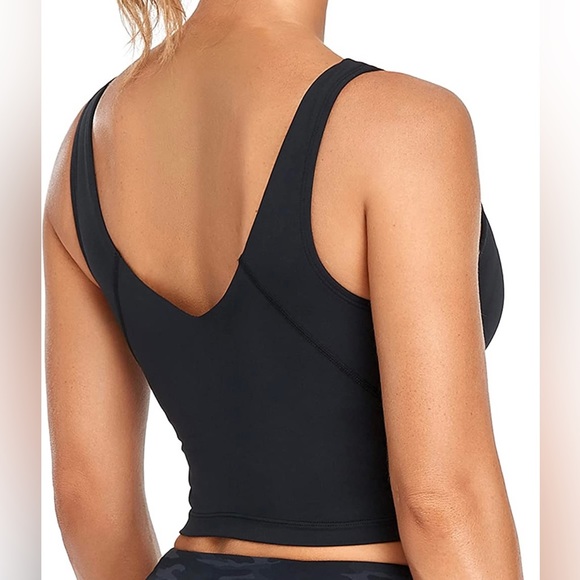 OALKA women’s longline black sports bra padded crop tank yoga workoutTop NWT - Picture 2 of 9